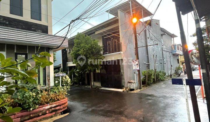 Di Jual Cepat Rumah 2 LT, posisi Hook, dekat dengan sekolahan, pasar di Perum. Harapan Baru 1 - Bekasi Barat 1