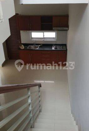 0083 Rumah 2 Lantai Tebet Barat Siap Huni! 2