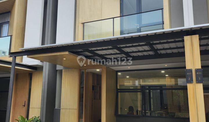 Disewakan Rumah Di Tanahkayu Svani, Bsd,lokasi Bagus Dan Nyaman 1