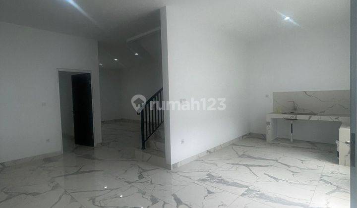 Dijual Rumah Gading Serpong Bagus 2