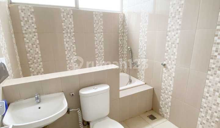 2-Story House for Sale in The Icon BSD City, Cluster Cosmo, Jl. Eastern Boulevard, Sampora, Cisauk, Tangerang, Banten, Indonesia, 15345, BSD The Icon