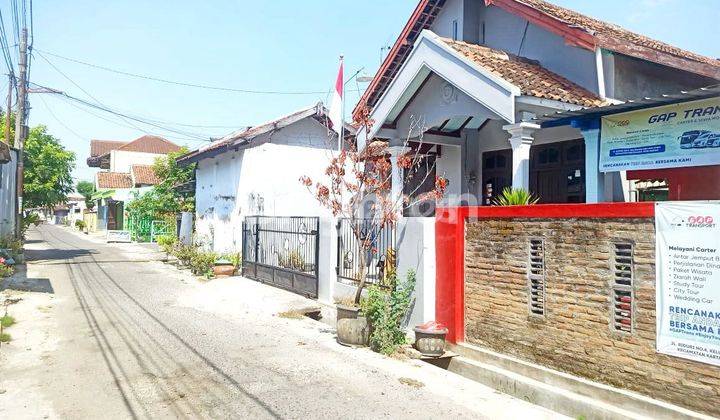 Rumah Halaman Luas dekat SUNCITY MALL MADIUN 1