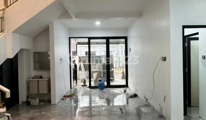 Rumah 2 Lt Baru On Progress di Dharmahusada Mas Surabaya Dekat I T S, Galaxy Mall & Pakuwon City Mall 2