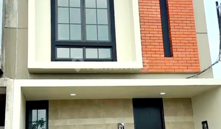 2-story house, free down payment, strategic location in Kenjeran, Surabaya