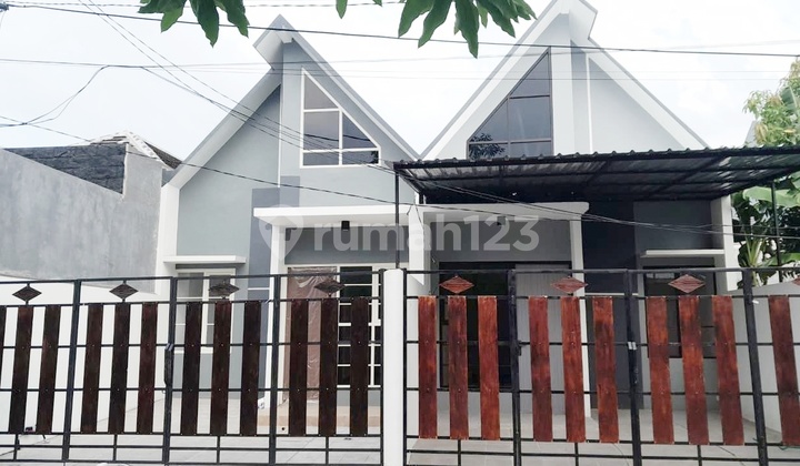 Rumah 2 Lantai di Kebraon Surabaya Dekat Royal Plaza & Tol Gunung Sari Rumah 2 Lantai di Kebraon Surabaya Dekat Royal Plaza & Tol Gunung Sari
