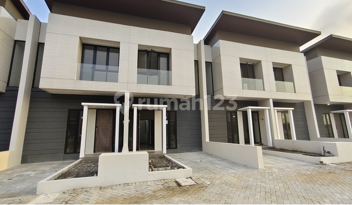 Ready House / Indent Starting from 500 Million Grand Alana Wonorejo Surabaya 2