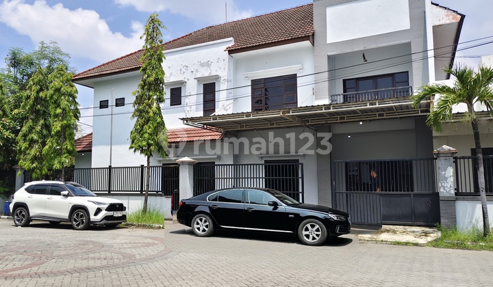 Business House / Office House 2 Floors Sturdy Ready to Use in Juanda Regency Sidoarjo