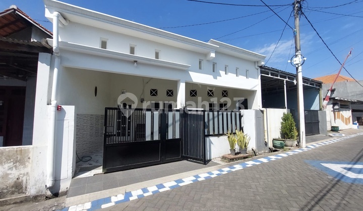 Quick Sale House with Workshop in Sawotratap Waru Sidoarjo