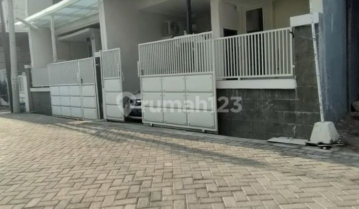 2-Storey Ready-to-Occupy House in Mulyosari Surabaya Near Galaxy Mall & Pakuwon City Mall 2