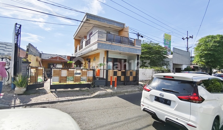 Rumah 2 Lt Nol Ry Menur Surabaya Dekat Pusat Bisnis Kertajaya, Samsat & Galaxy Mall, Cocok untuk Kantor / Usaha / Kos