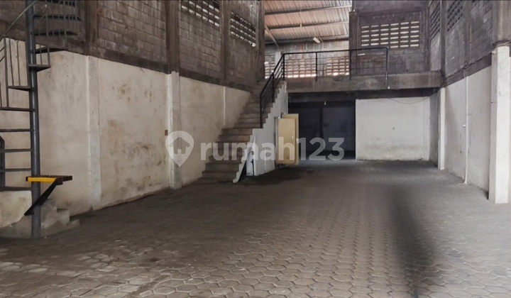 Warehouse Ready for Use with Ho Permit Zero Jl. Ry Taman Sidoarjo Warehouse Ready for Use with Ho Permit Zero Jl. Ry Taman Sidoarjo