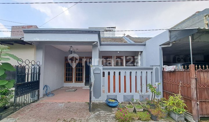 For Rent/Sale Bendul Merisi House Surabaya Near Royal Plaza & Polda For Rent/Sale Bendul Merisi House Surabaya Near Royal Plaza & Polda