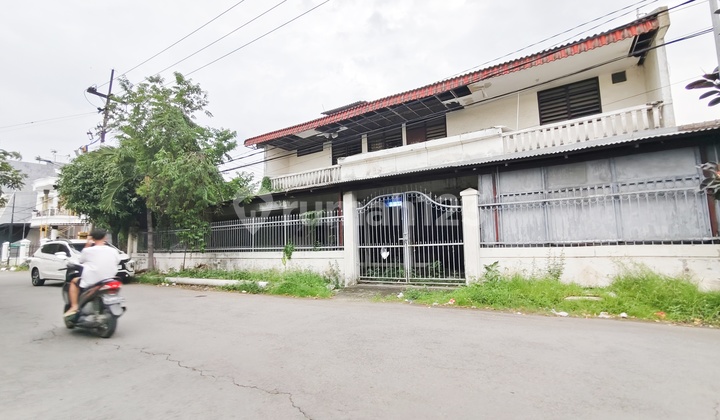 Rumah 2 Lt Jln Utama Perumahan Semolowaru Elok Surabaya Dekat Merr & Galaxy Mall 2