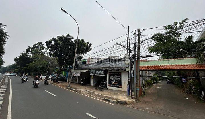 Kavling di Jalan Raya Pasar Minggu
Jakarta Selatan 1