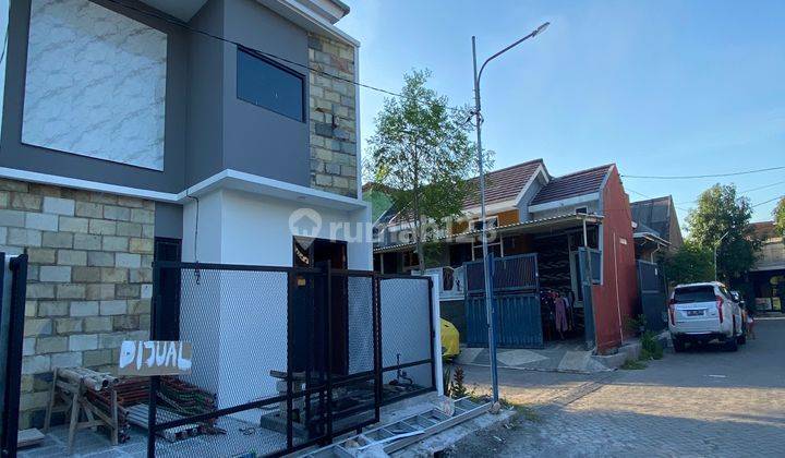 Rumah Mezzanine Di Surabaya Barat Dekat Akses Pusat Kota Rumah SHM - Sertifikat Hak Milik di Graha suryanata sumberrejo benowo sby, Benowo Baru Unfurnished 2