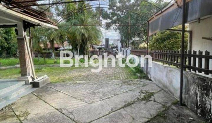 1 UNIT RUMAH  SIAP HUNI DENGAN UKURAN YG SANGAT LEBAR BESERTA TANAH KOSONG YG LEBAR, 2