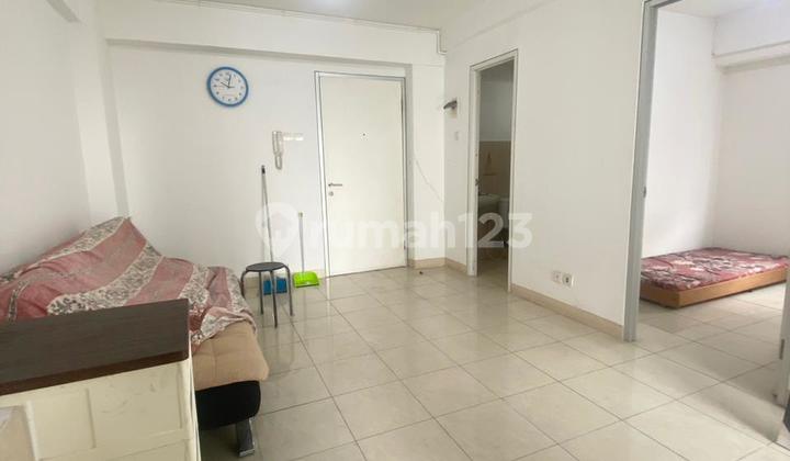 For rent Green Bay Pluit Apartment Type 3 Bedroom Semi Furnished with Pool View + 3 AC