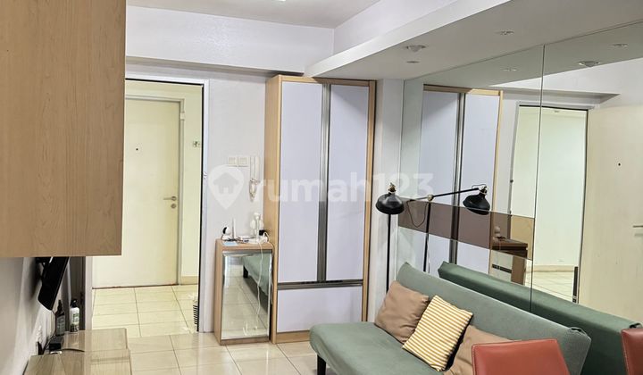 Dijual Apartemen Green Bay Pluit Tipe 2 Kamar Full Furnished View ke Kolam