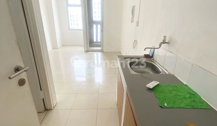 For Rent Green Bay Pluit Apartment Studio Type Unfurnished Neat and Clean City View