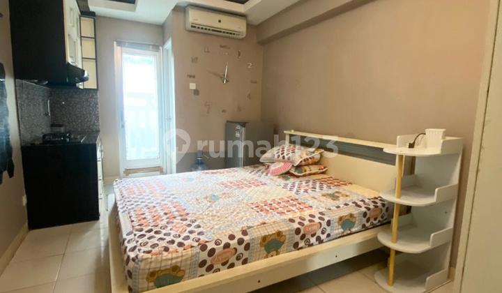 Studio Semi-Furnished Apartment for Rent at Green Bay Pluit with Mall View 2
