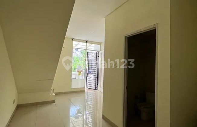 Dijual Rumah Layar Permai Kondisi Unfurnished Siap Dihuni Uk. 4x12 m2  2