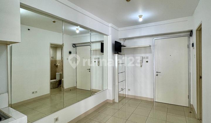 For Rent Apartemen Green Bay Pluit Tipe 2 Bedroom Semi Furnished View Kolam ada AC For Rent Apartemen Green Bay Pluit Tipe 2 Bedroom Semi Furnished View Kolam ada AC