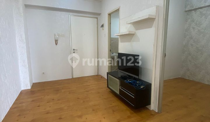 For Rent Apartment Green Bay Pluit 2 Bedroom Unit Semi Furnished Mall View with AC