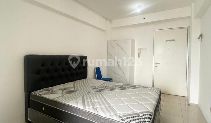 Apartemen Green Bay Pluit Tipe Studio Semi Furnished View Kolam Uk. 21 M2