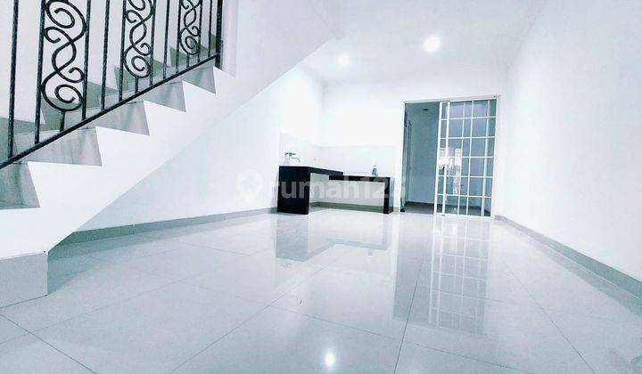 Rent Rumah West Europe Greenlake City Bagus Uk. 4 X 15 M2 Min. 2 Tahun 1