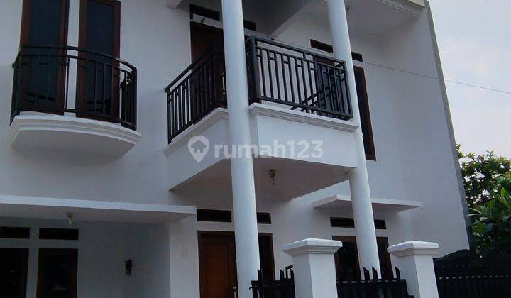 DiKontrakan Rumah Bagus Unfurnished Sarijadi, Bandung 1