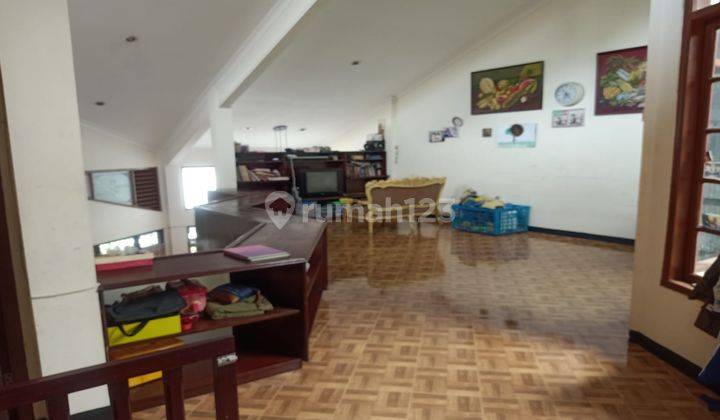 Dijual Rumah Terawat Semi Furnished Di Cikutra Bandung 2