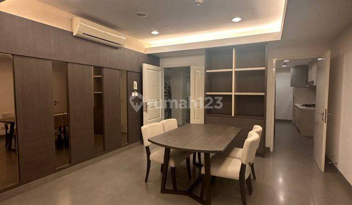  Simprug Park Residences  2 Kamar Tidur Lantai Atas Balcon Luas  Furnished Apartemen Bagus