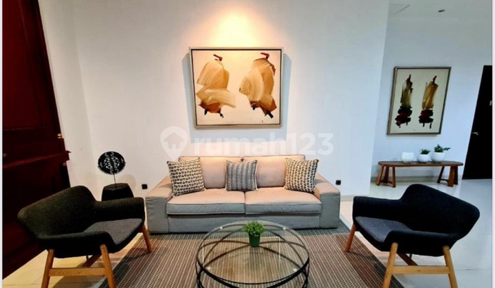 Rumah 6 Bed di Jl. Cirebon, Menteng, Jakarta Pusat