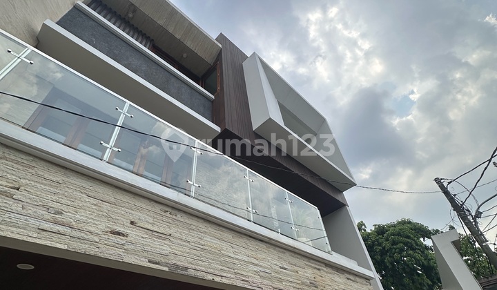 Rumah di Jagakarsa, Ragunan, Jakarta Selatan