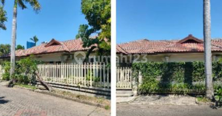 House on Bintang Street, Diponggo, Surabaya 1