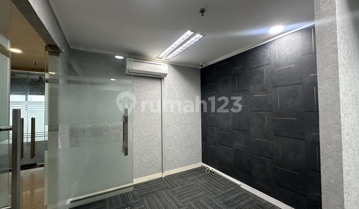 Perkantoran Grand Slipi Tower di Slipi, Jakarta Barat Perkantoran Grand Slipi Tower di Slipi, Jakarta Barat