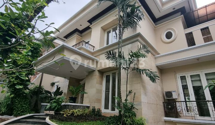 House in Pondok Indah, South Jakarta with Swimming Pool & Garden