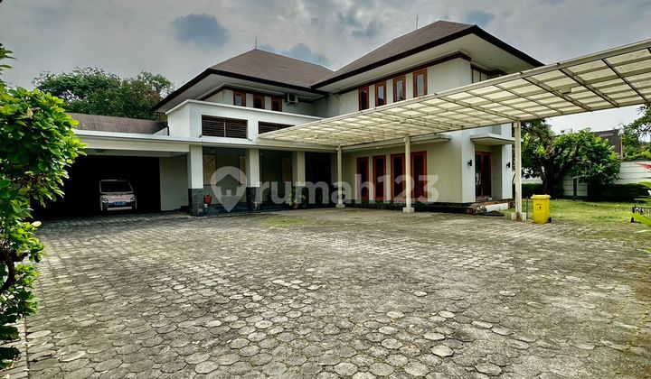 Rumah Mewah Terawat Siap Huni Cilandak, Jakarta Selatan LT 1332M2 Rumah Mewah Terawat Siap Huni Cilandak, Jakarta Selatan LT 1332M2
