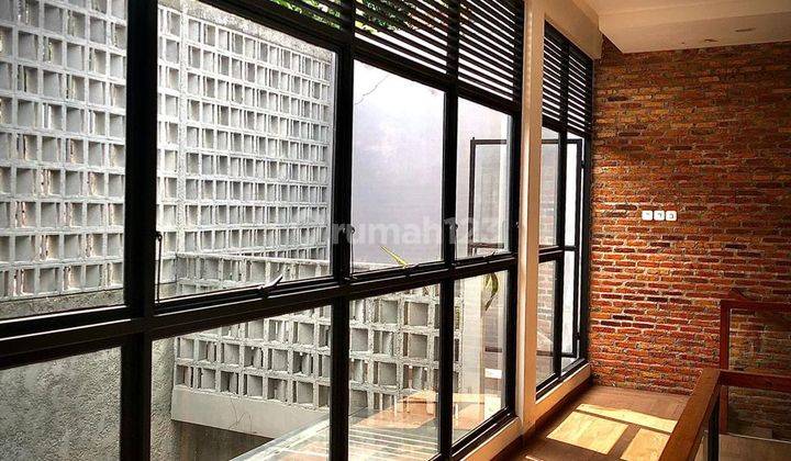 Dijual Rumah Modern di Dalam Komplek Lebak Bulus dan sudah SHM 2