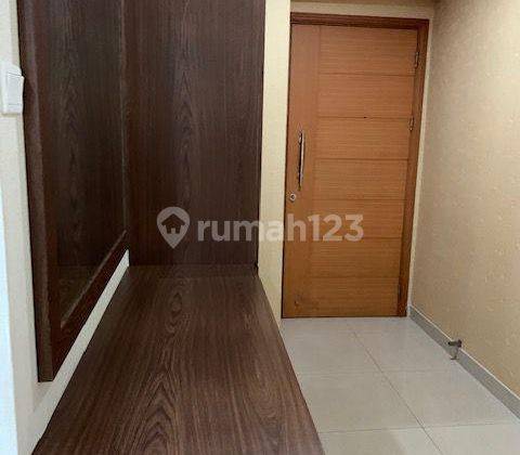 Sewa Apartement Hampton Park 2 BR Furnished Dekat Mrt 2