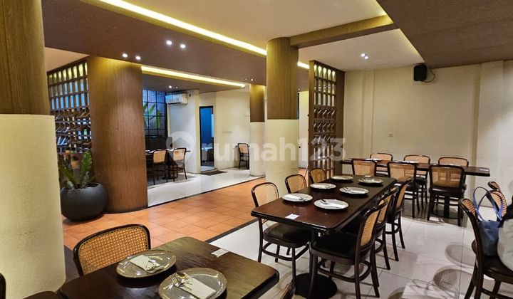 Bangunan Komersil Ruang Usaha Ex Resto di Cilandak Jakarta Selatan Bangunan Komersil Ruang Usaha Ex Resto di Cilandak Jakarta Selatan