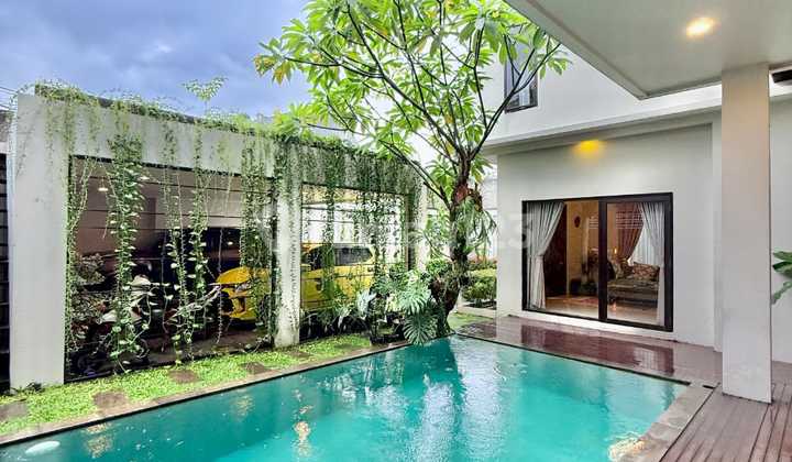 Rumah di Dalam Townhouse Cilandak, Jakarta Selatan Garasi 7 Mobil