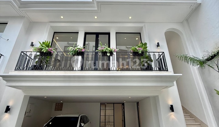 Rumah Baru Dalam Town House di Kebayoran Baru, Jakarta Selatan