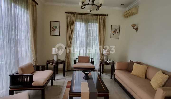 Rumah Pondok Indah Jakarta Selatan 8 Kamar Tidur Dekat Akses Toll
