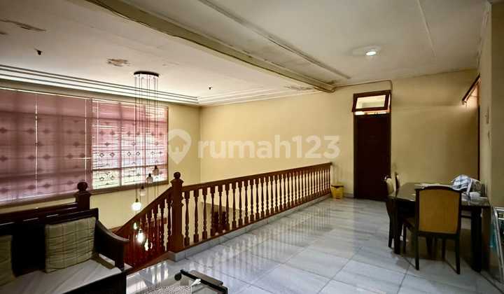 Rumah Jati Padang, Jakarta Selatan Semi Furnished SHM Bagus 2