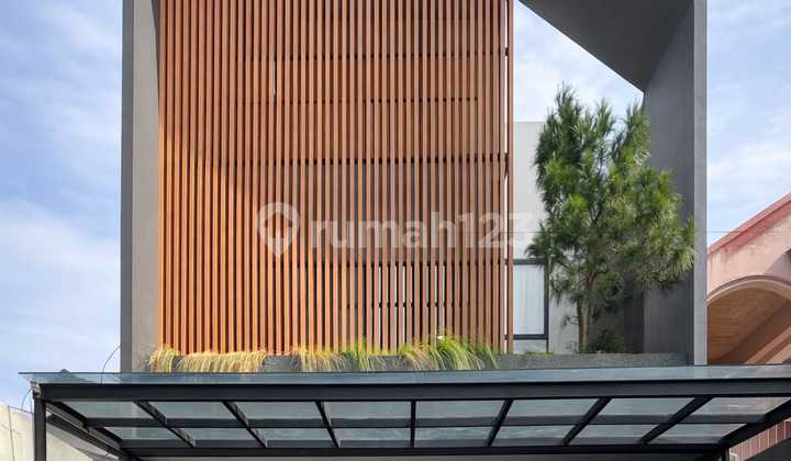 Rumah Baru Renovasi Dalam Komplek di Lebak Bulus, Jakarta Selatan