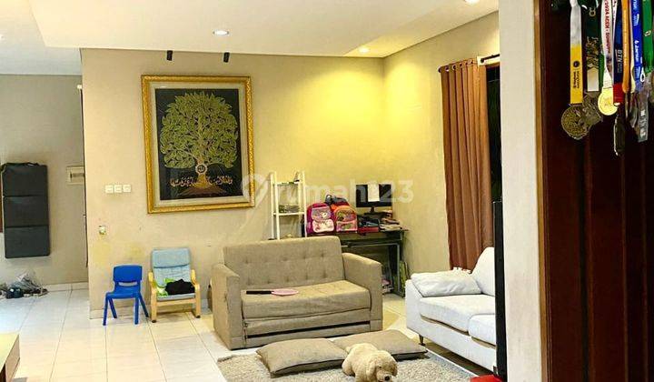 Dijual Rumah 2 Lantai Bagus Furnished SHM di Terogong 2