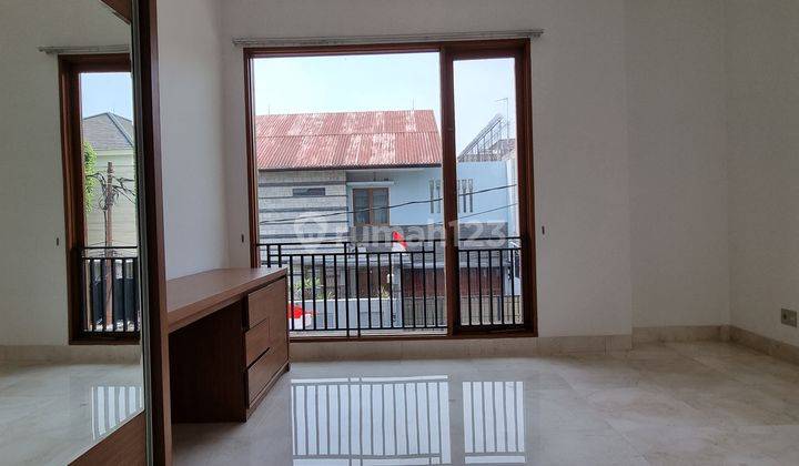 Dijual Cepat Rumah Modern di Cipete, Jakarta Selatan Lokasi Strategis 2