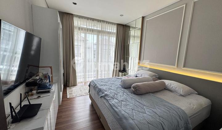 Rumah Serenia Hills Lebak Bulus, Jakarta Selatan Semi Furnished Rumah Serenia Hills Lebak Bulus, Jakarta Selatan Semi Furnished