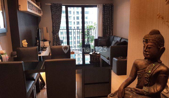 Sewa Apartement Hamptons Park 2 BR Furnished Bagus Dekat Jis 2